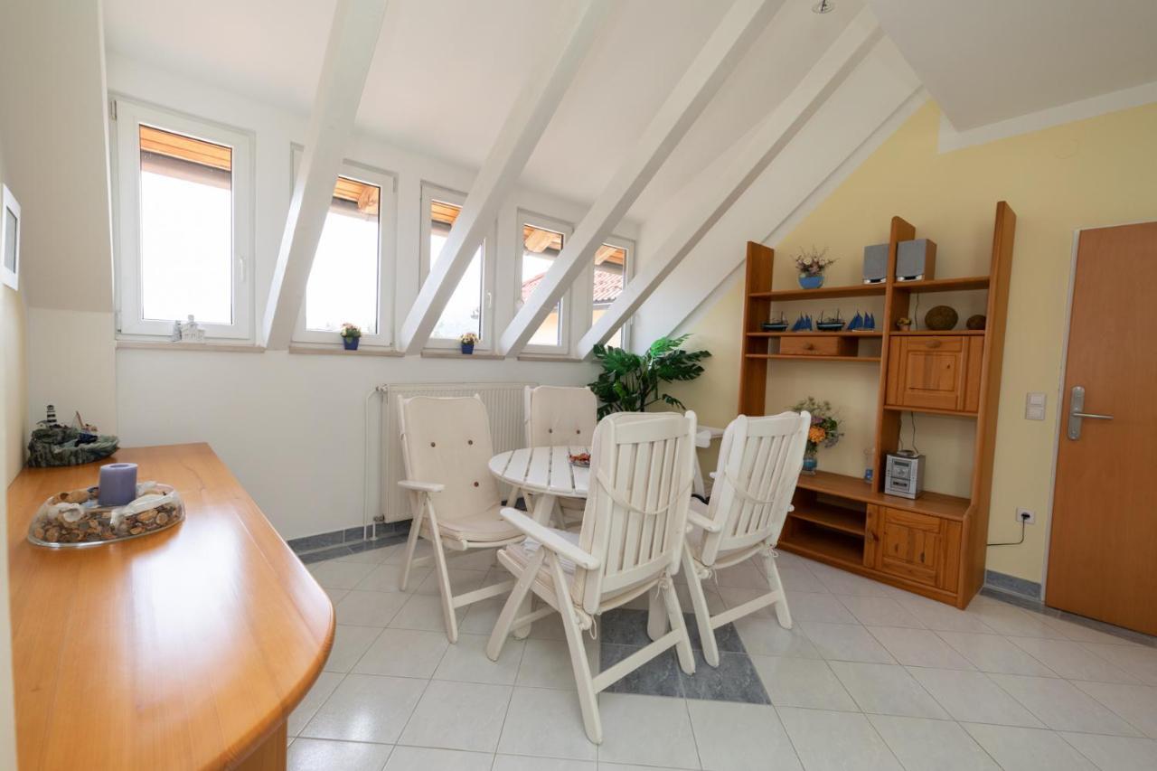 Apartments And Rooms Kod Eli Ravna Gora Exterior photo